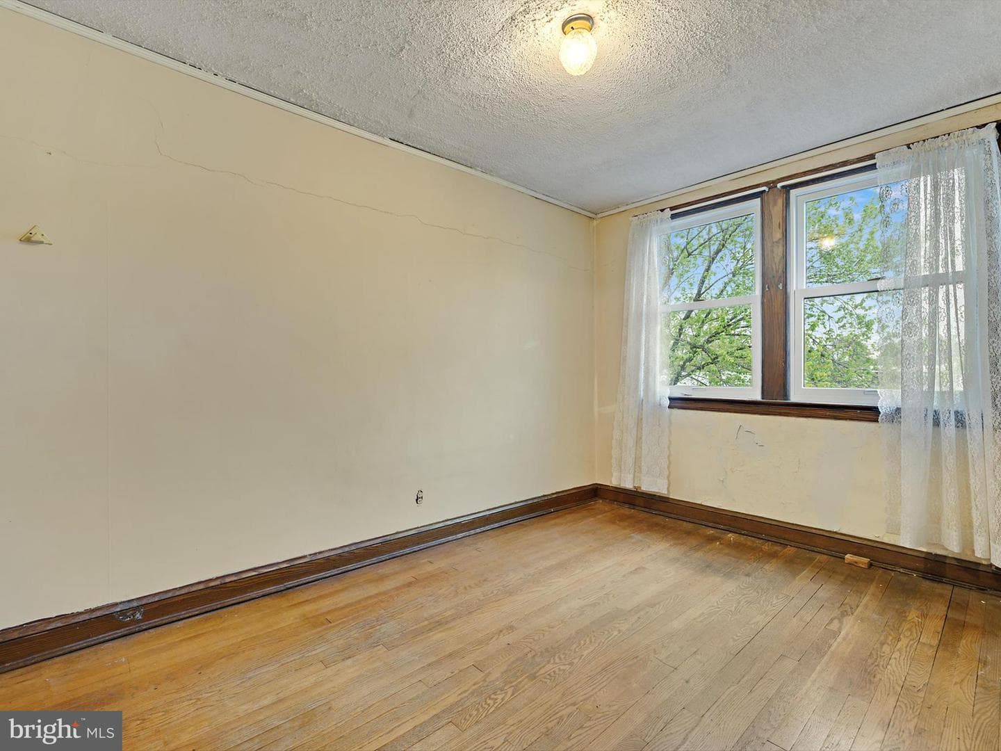 1742 Lyman Place NE photo 14