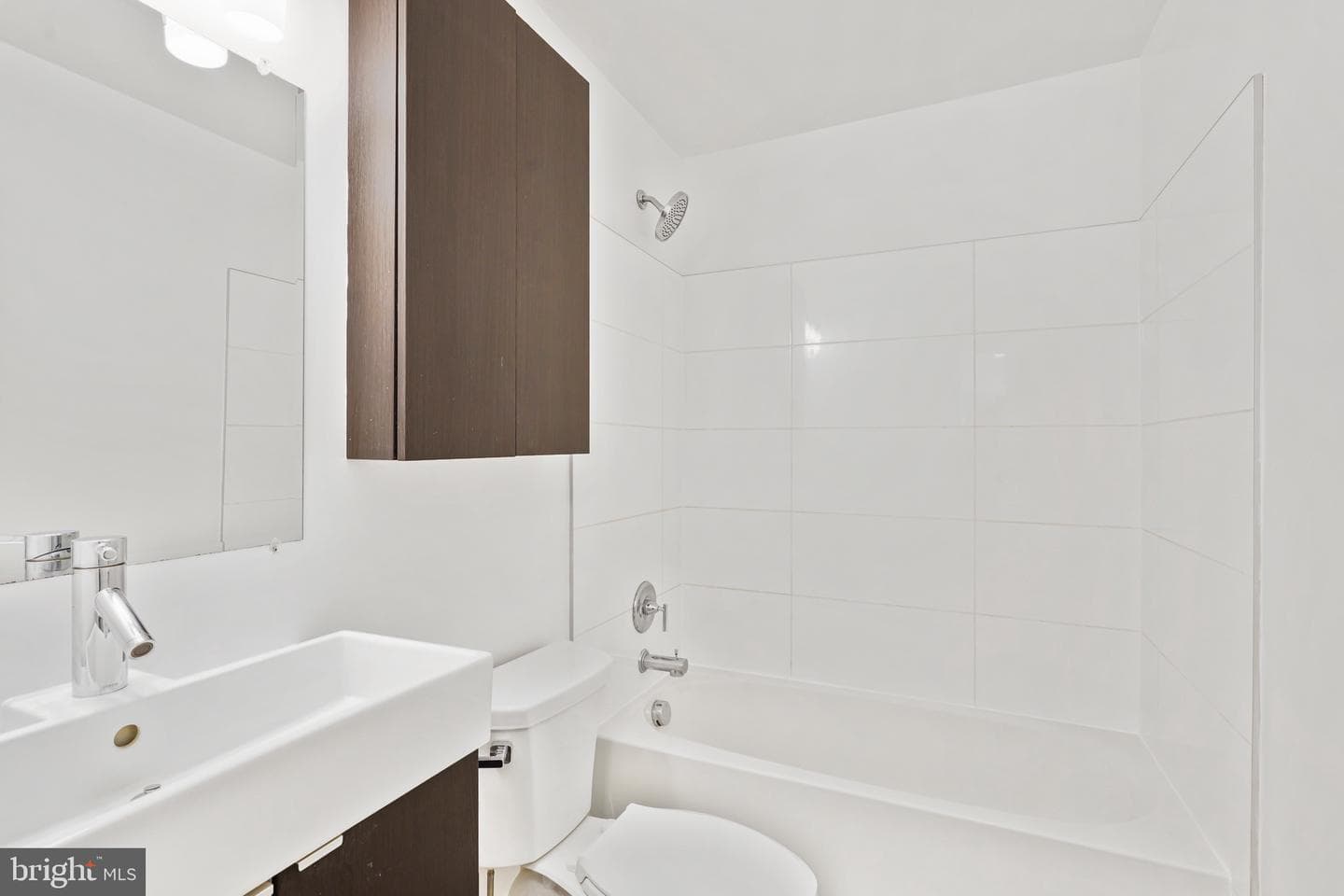 315 G Street NE #204 photo 14