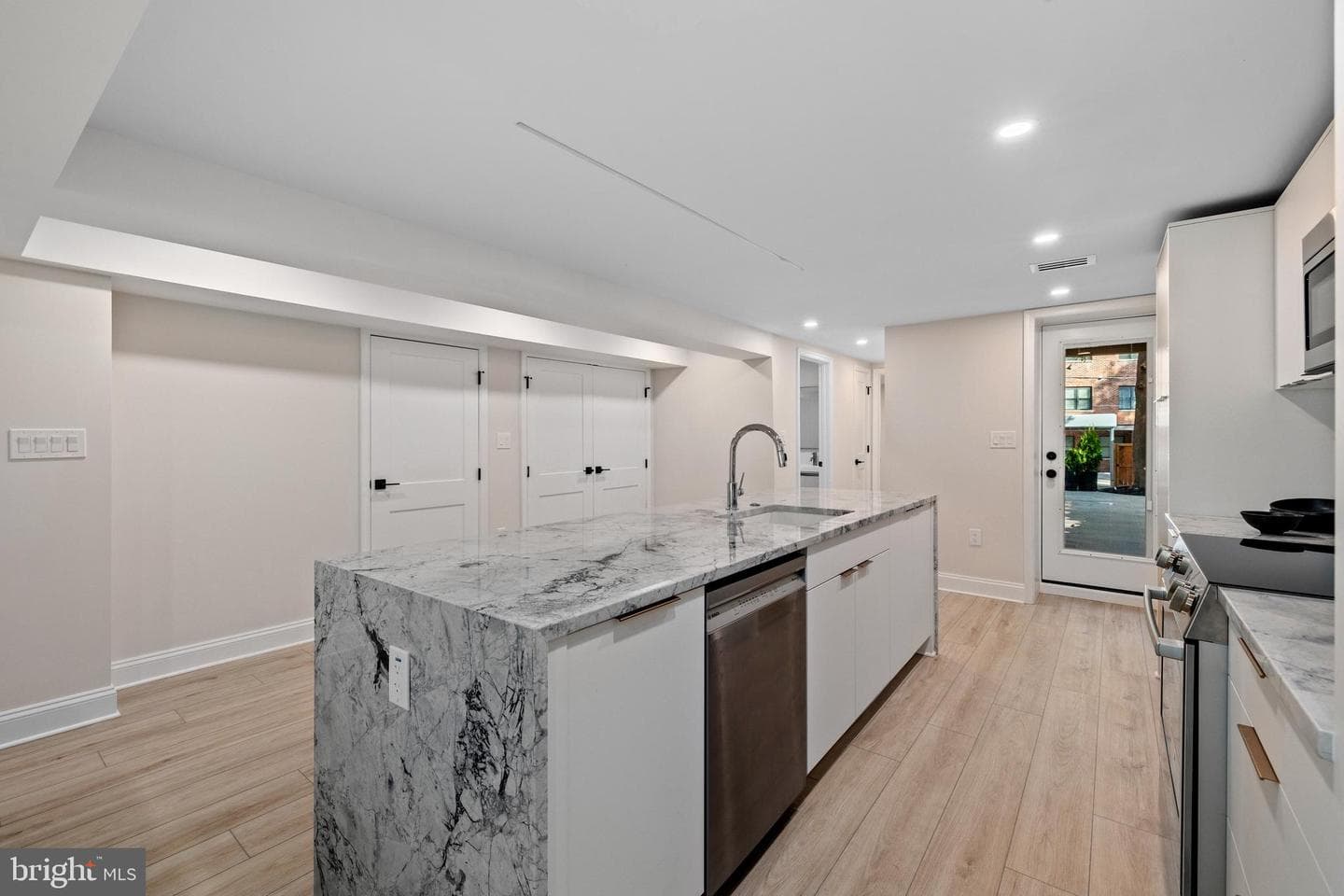2833 27th Street NW photo 57