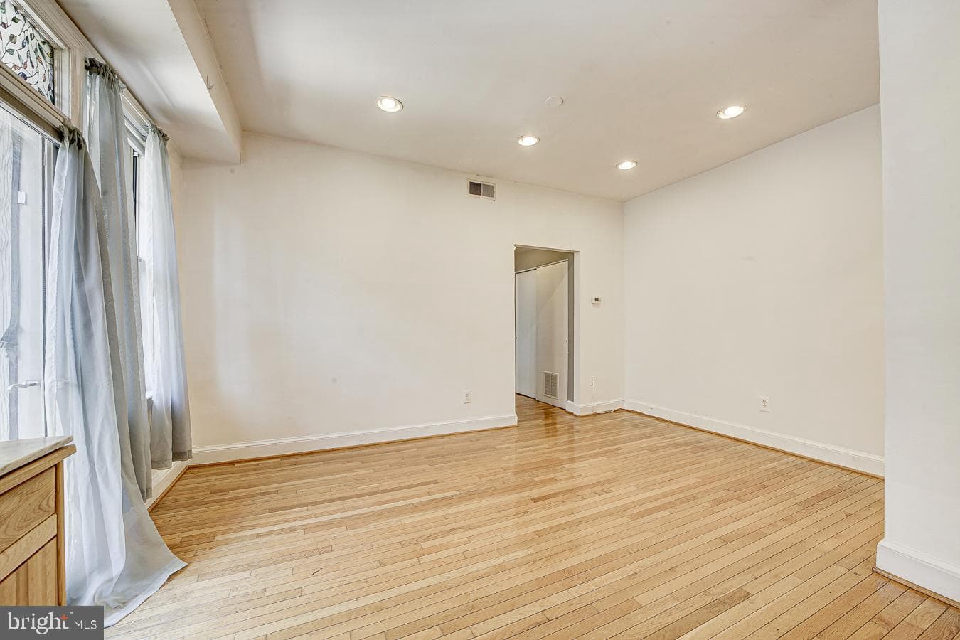 1401 Columbia Road NW #219 photo 14