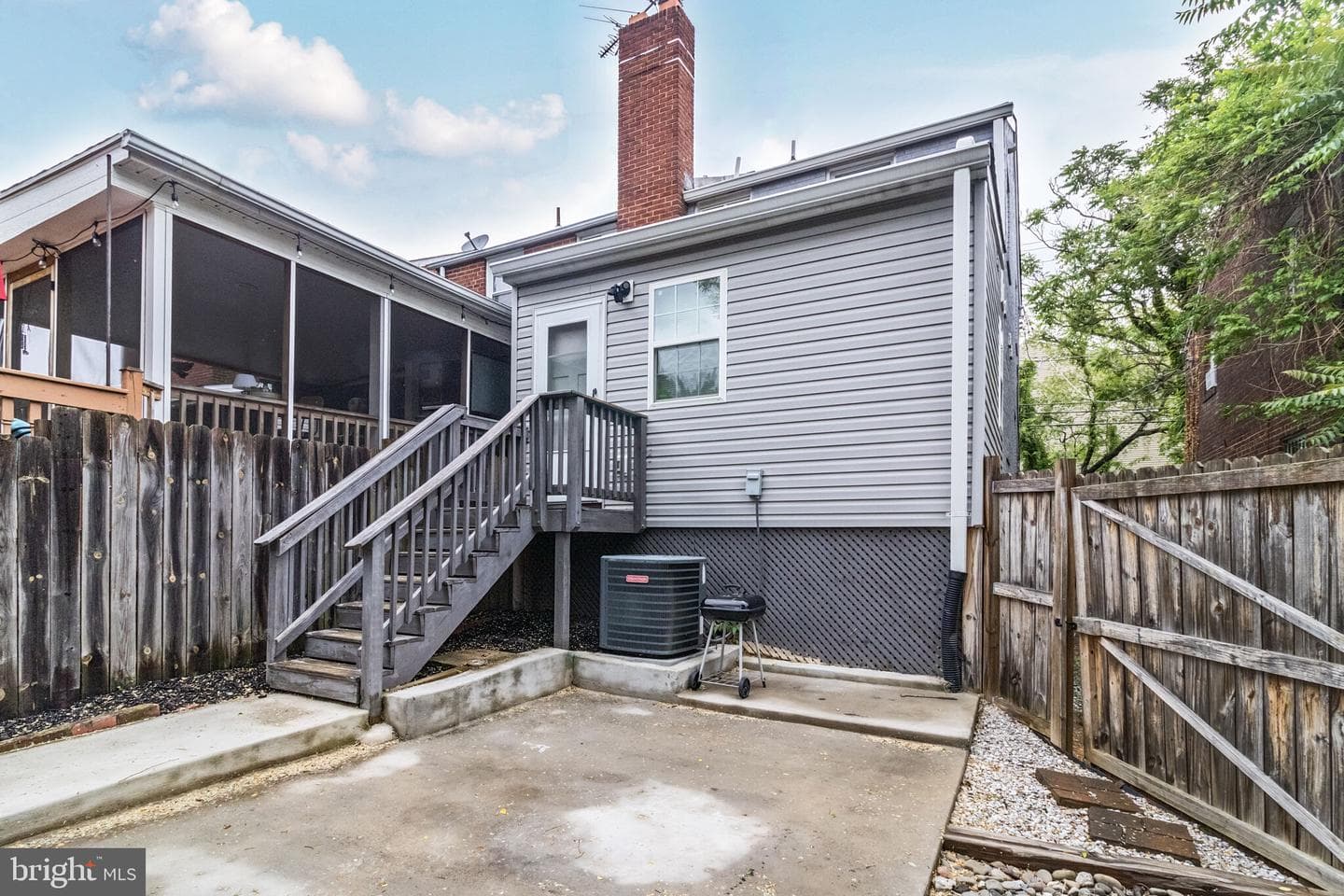 1423 Howard Road SE photo 37