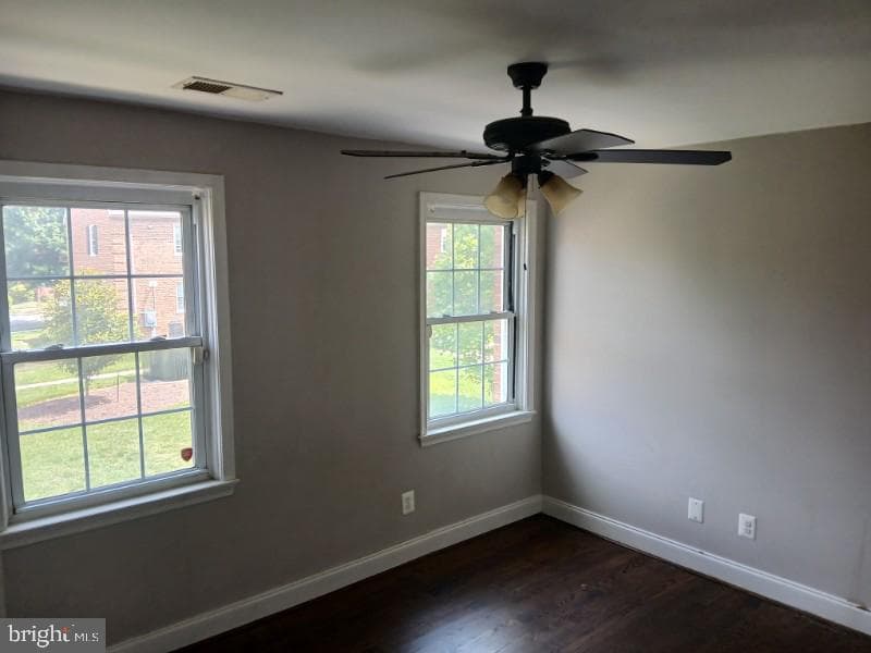2107 Fort Davis Street SE #201 photo 8