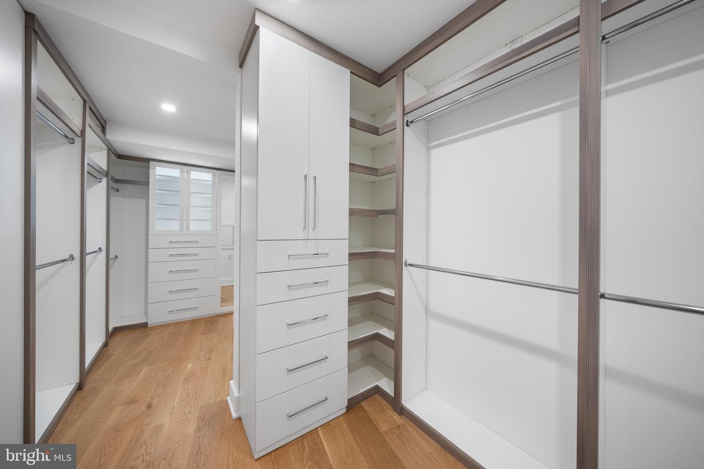 700 New Hampshire Ave NW #1502/3 photo 12