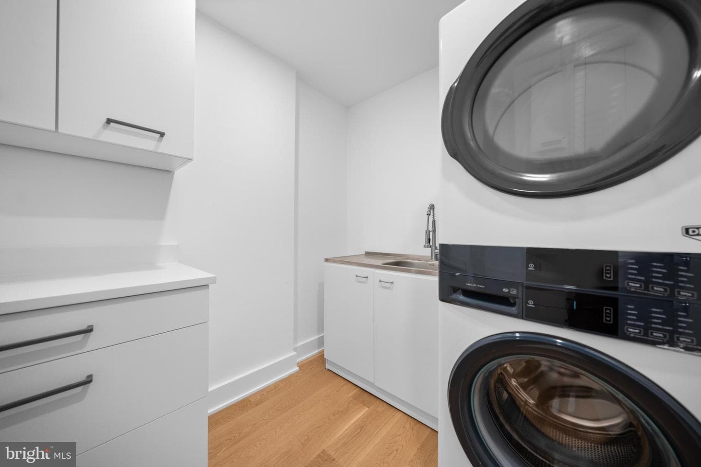 700 New Hampshire Ave NW #1502/3 photo 17