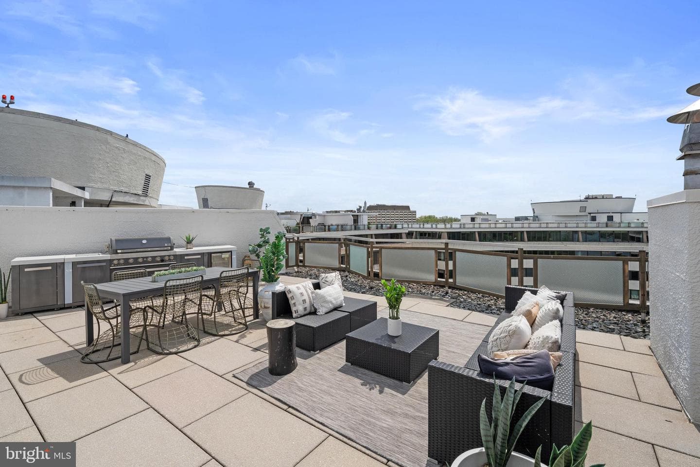 700 New Hampshire Ave NW #1502/3 photo 19