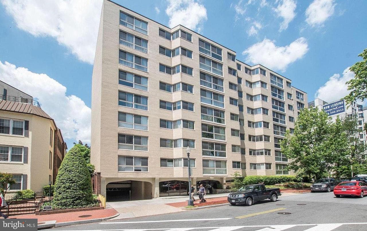 922 24th Street NW #517 photo 1