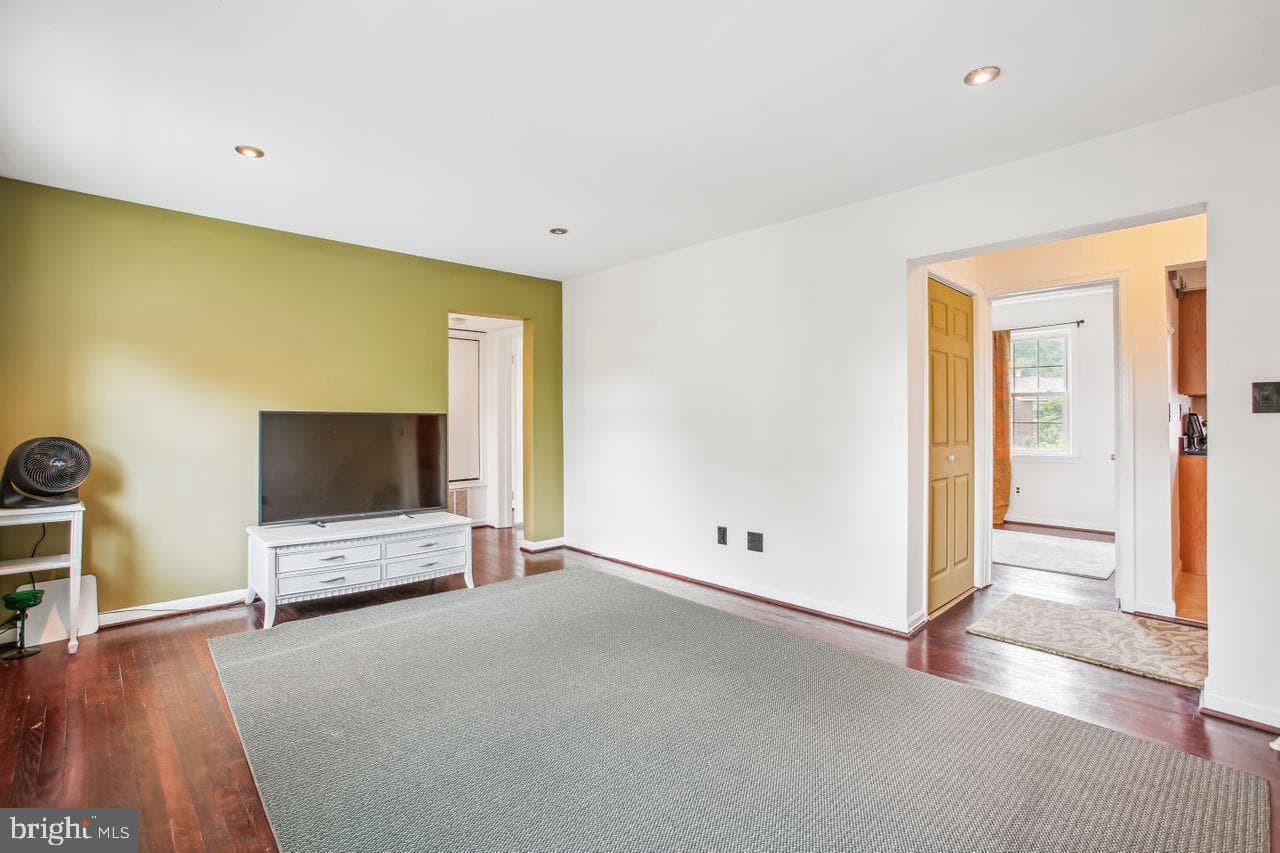 2015 37th Street SE #301 photo 12