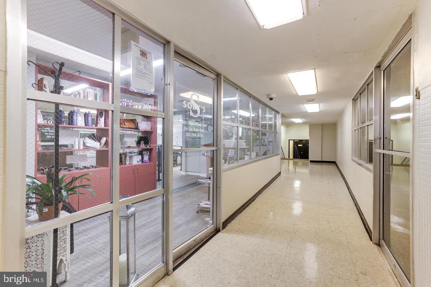 4201 Cathedral Avenue NW #415e photo 57