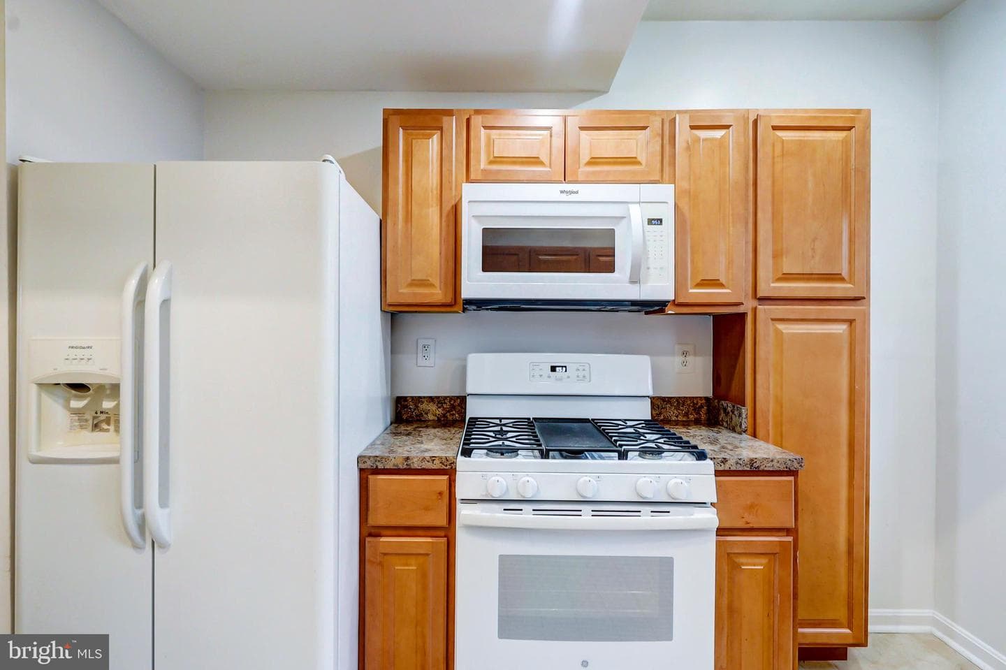 1307 Emerald Street NE photo 12