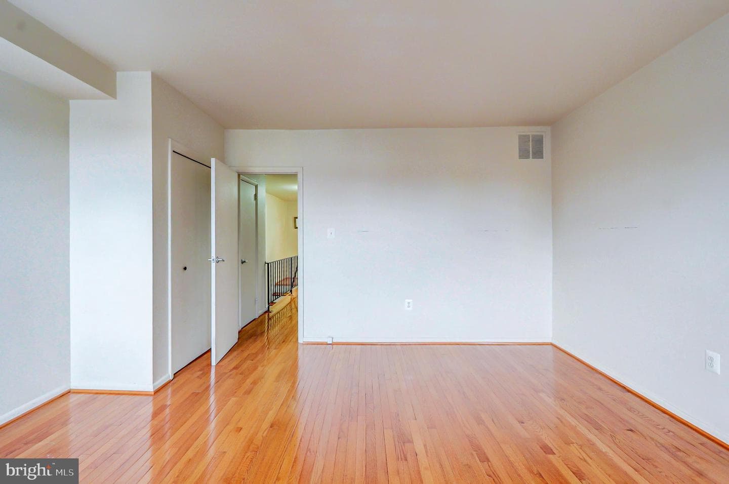 1307 Emerald Street NE photo 26