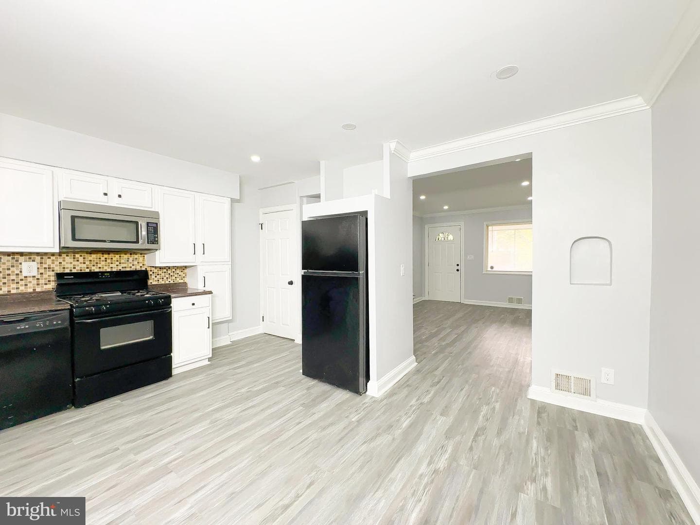 130 36th Street NE photo 11