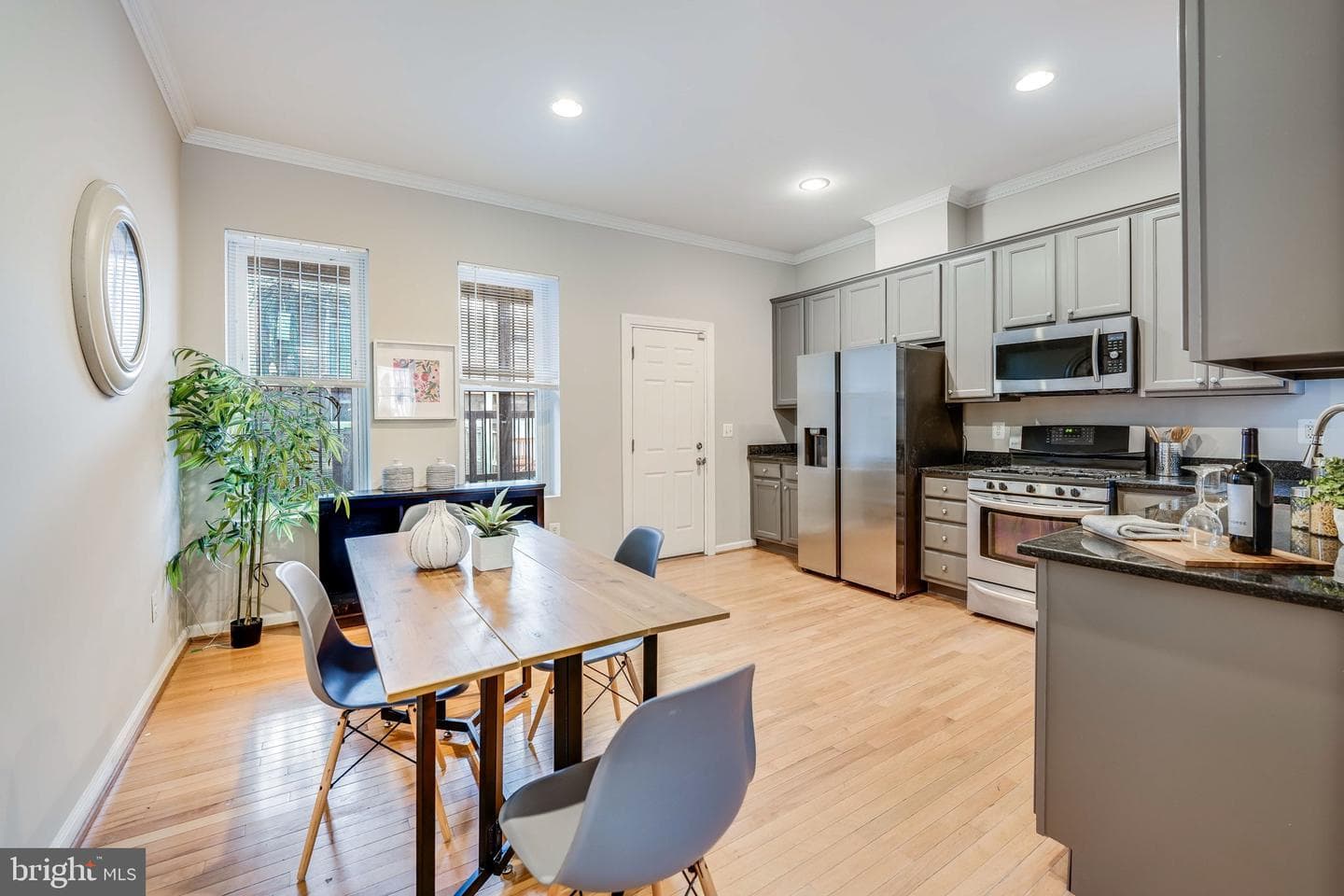 27 Todd Place NE photo 11