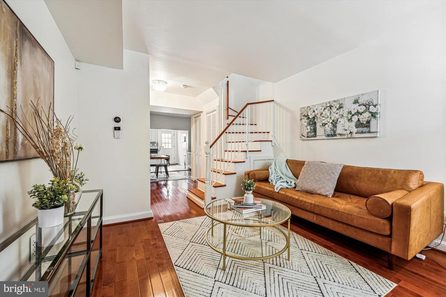 825 Euclid Street NW photo 4