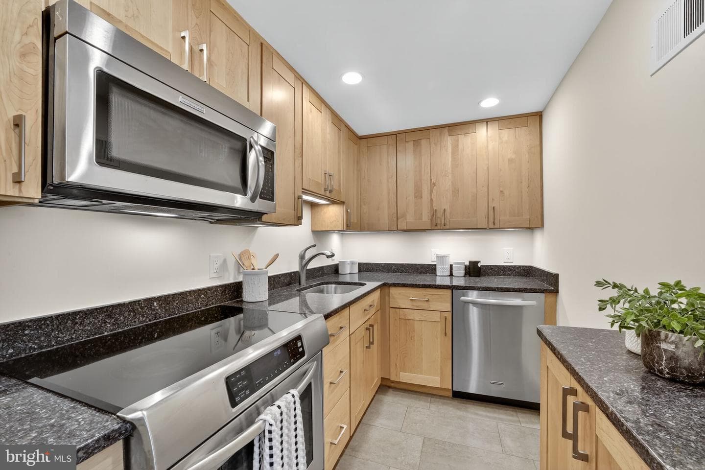 1749 Q Street NW #f photo 5