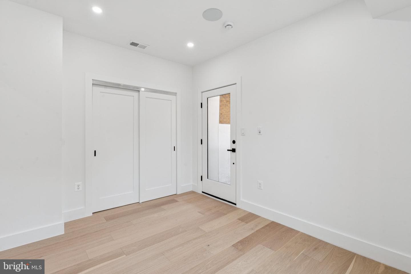 636 Edgewood Street NE #b photo 12