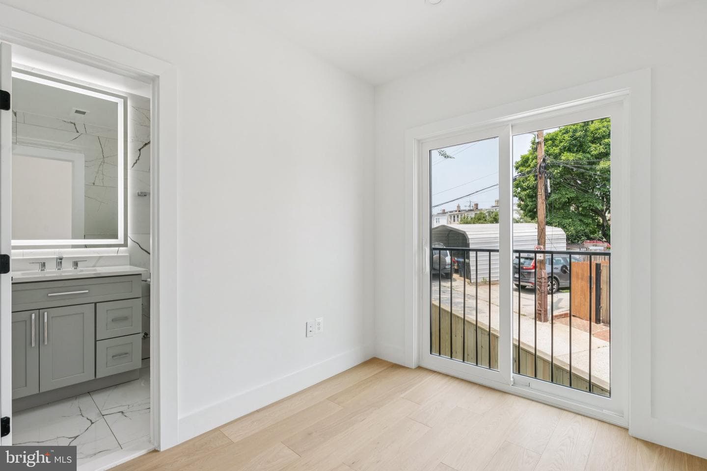 636 Edgewood Street NE #b photo 16