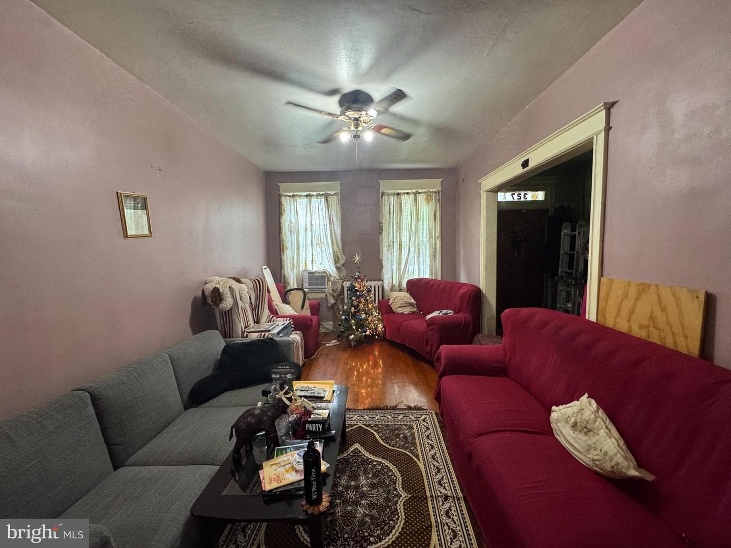 327 Bryant Street NE photo 4