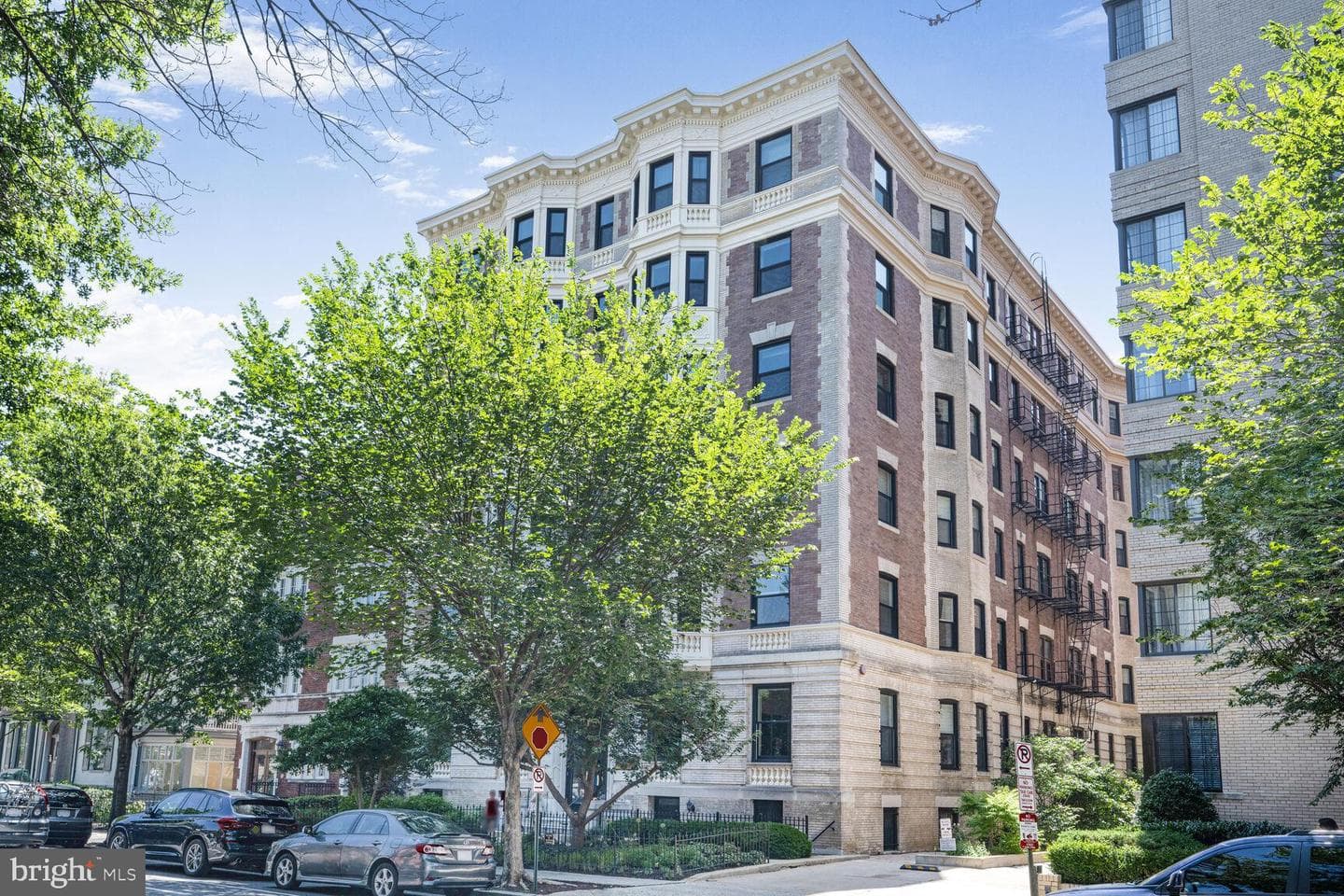 1735 New Hampshire Avenue NW #403 photo 1