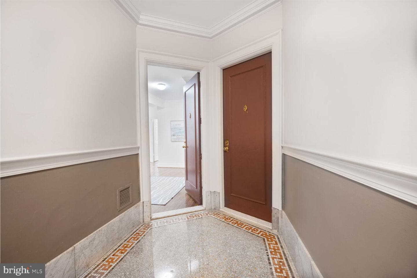 1735 New Hampshire Avenue NW #403 photo 3