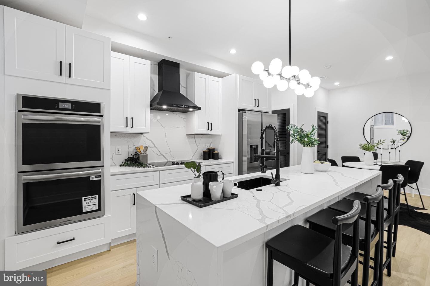 616 NW Kenyon Street NW #3 photo 1