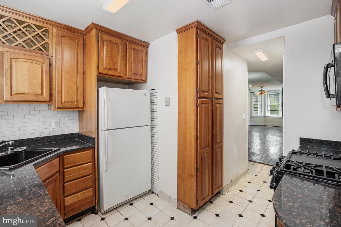 716 4th Street NE photo 4