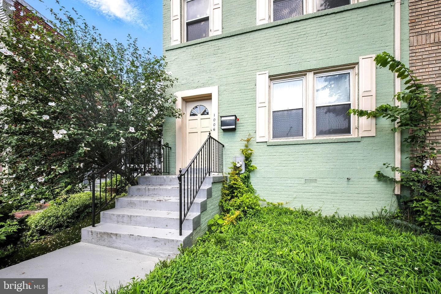 1006 4th Street NE photo 2