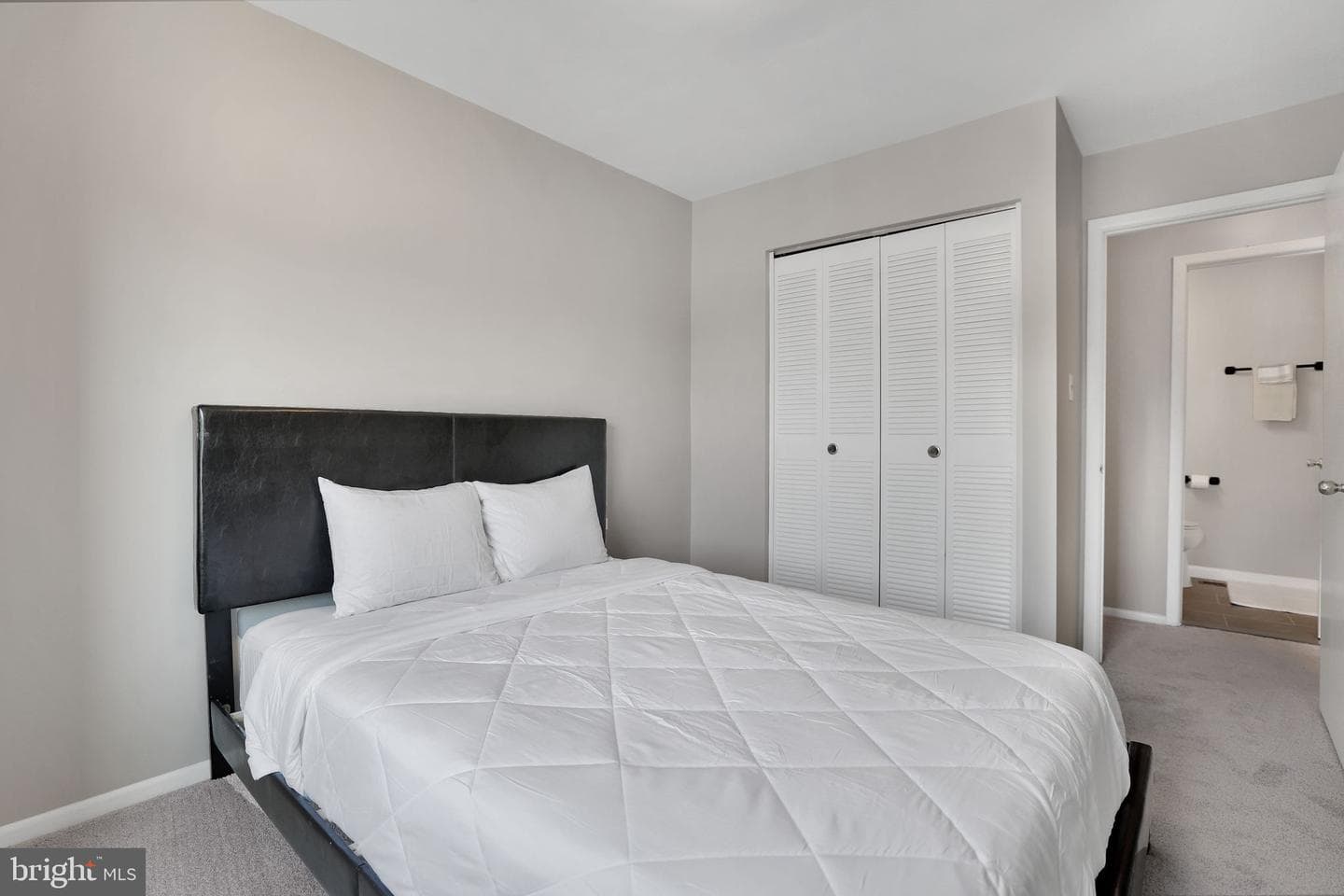 1807 Valley Terrace SE photo 14