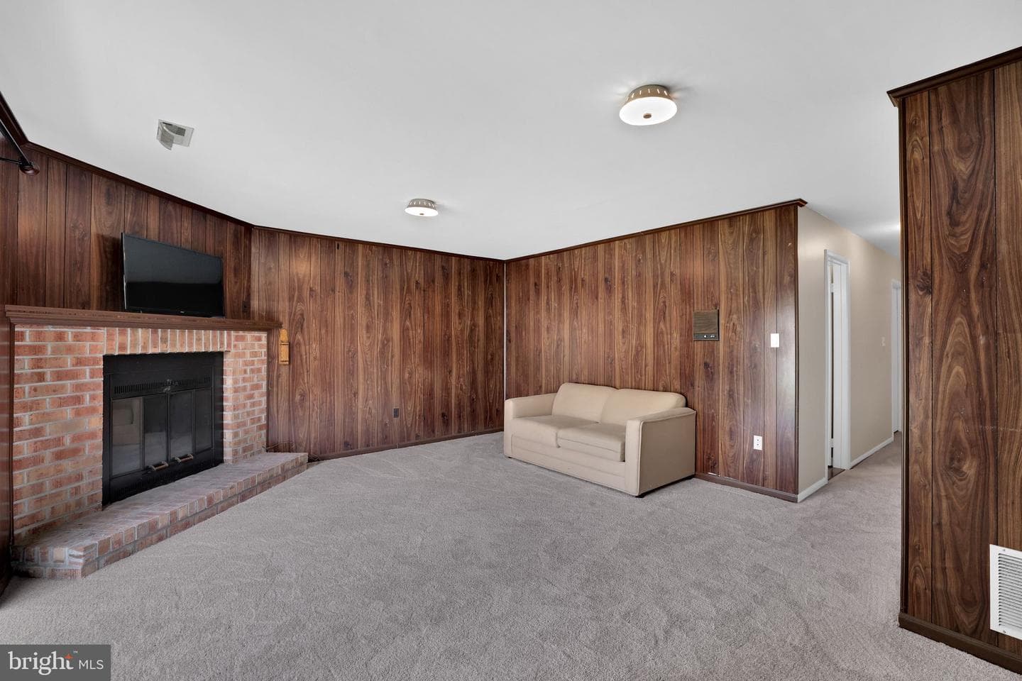 1807 Valley Terrace SE photo 16