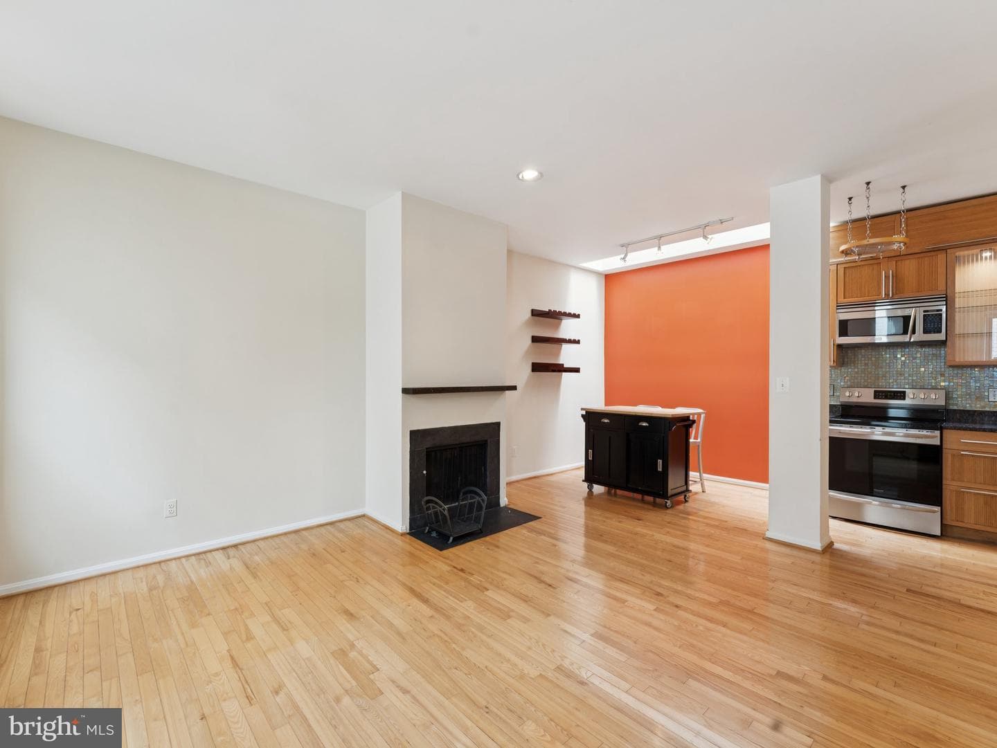 1843 Mintwood Place NW #203 photo 11