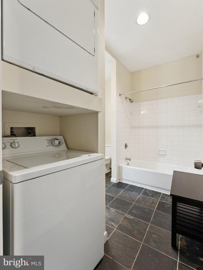 1843 Mintwood Place NW #203 photo 18