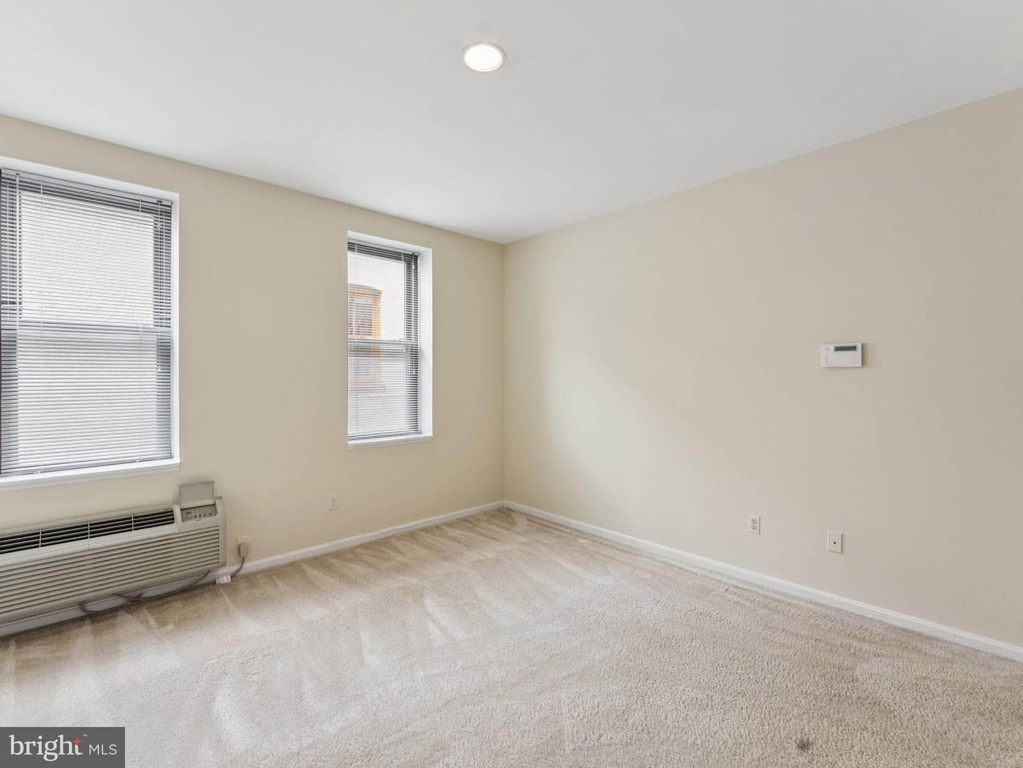 1843 Mintwood Place NW #203 photo 23