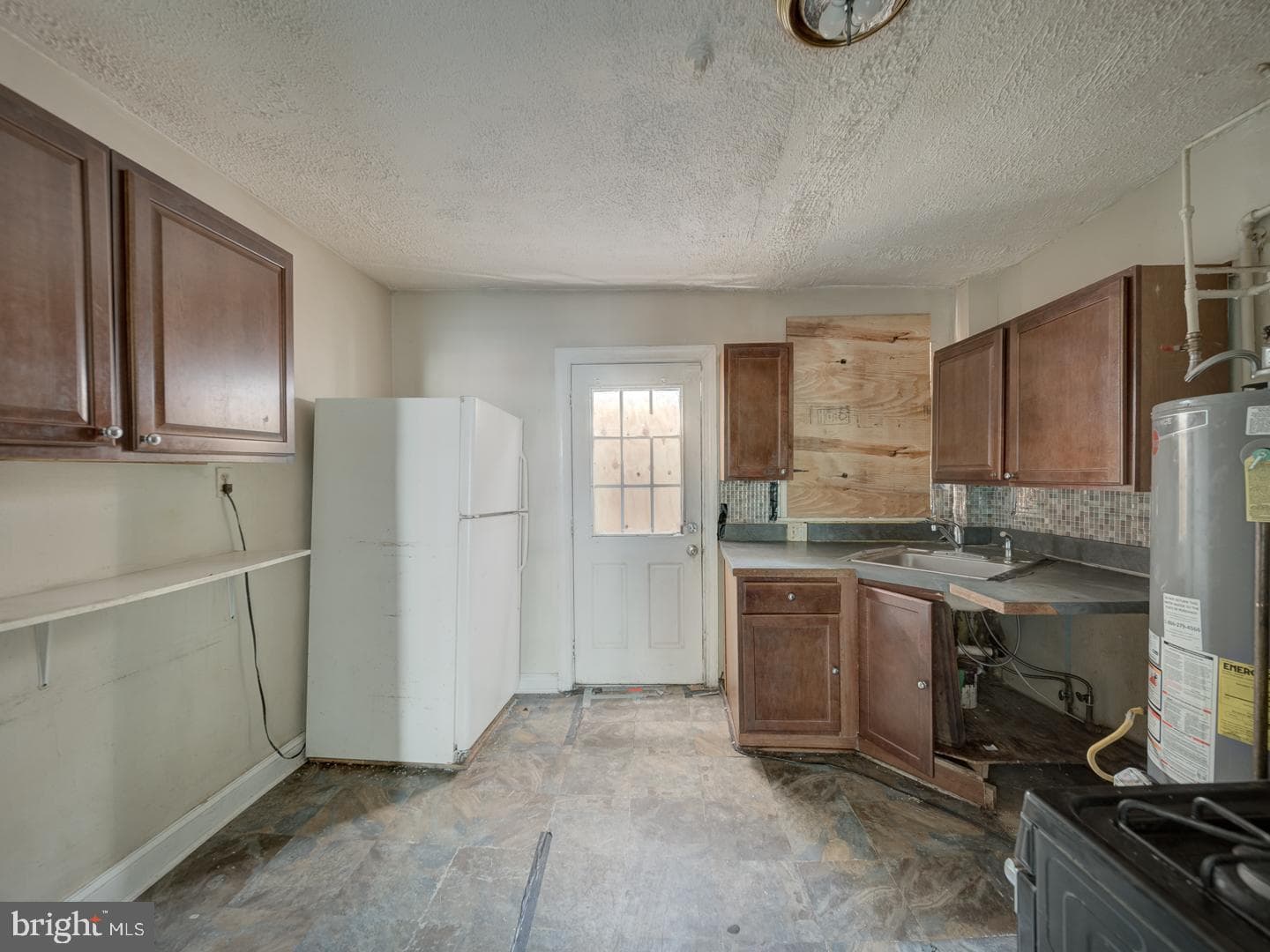 633 Morton Place NE photo 9