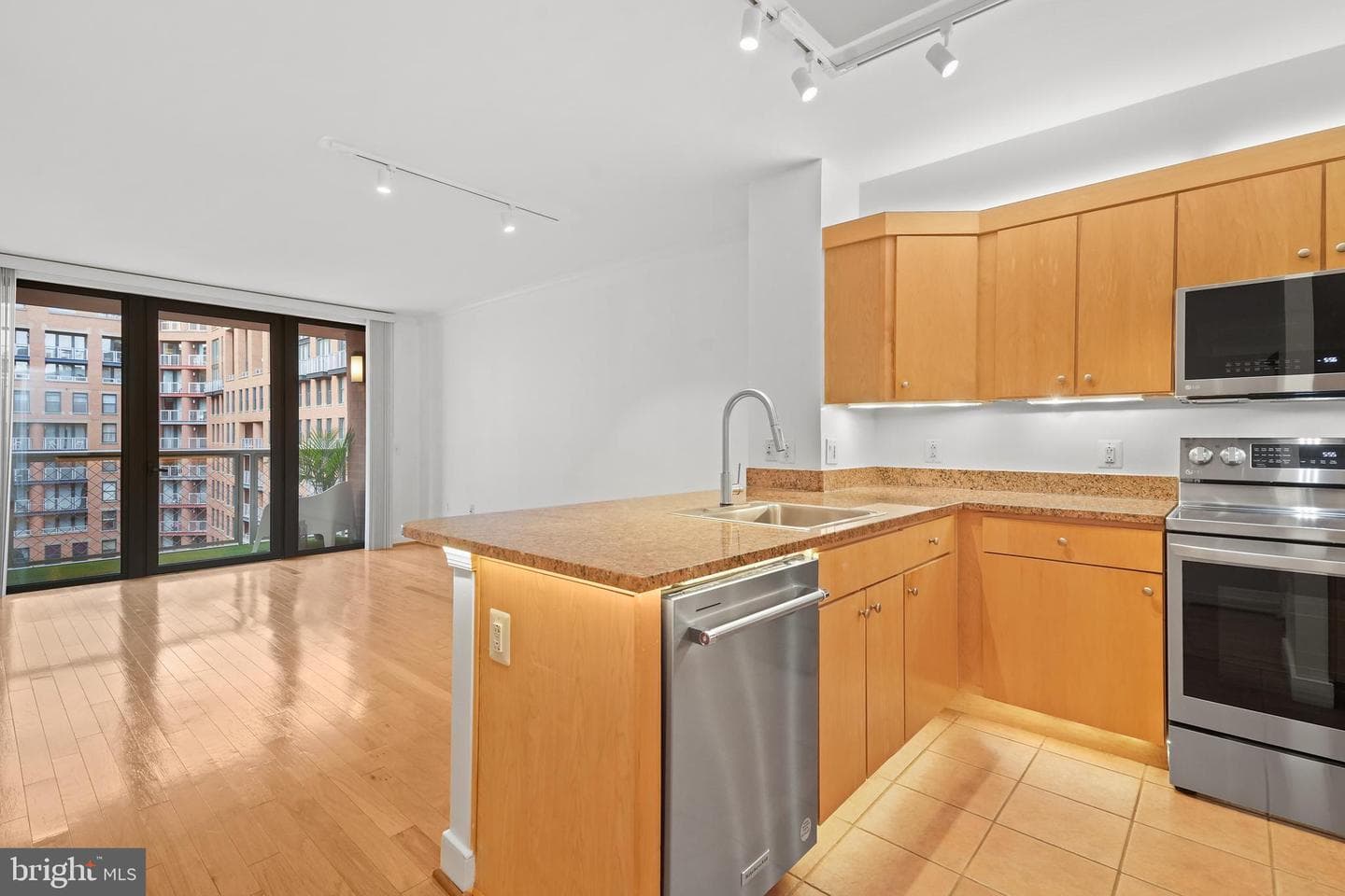 631 D Street NW #936 photo 45
