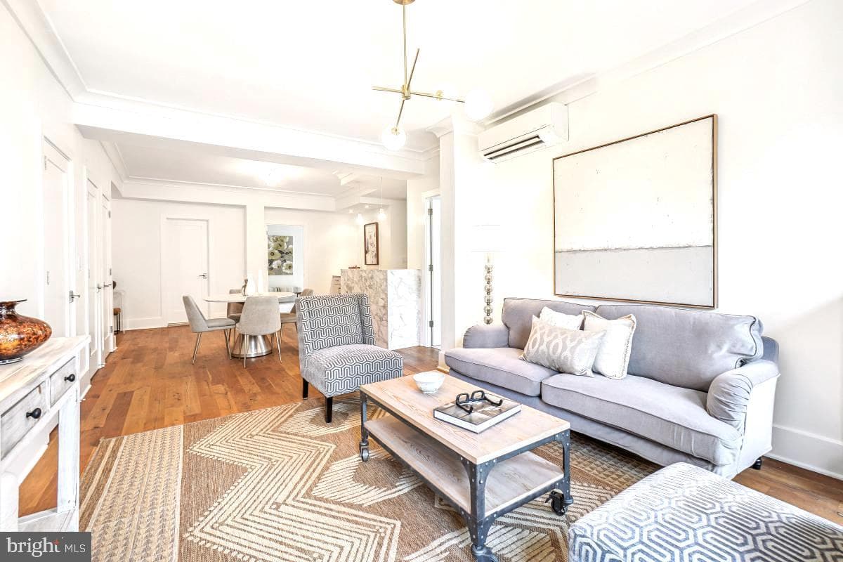 1910 Kalorama Road NW #403 photo 18