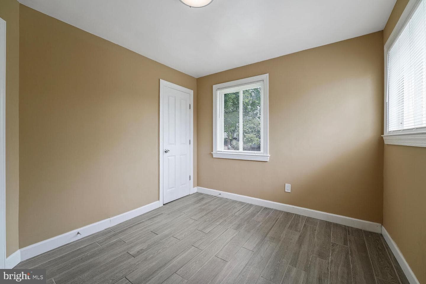 750 Barnaby Street SE #201 photo 10