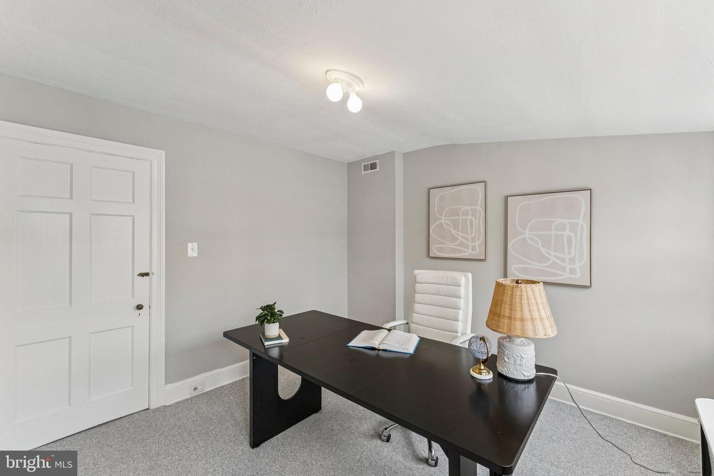 2913 Cathedral Avenue NW photo 24
