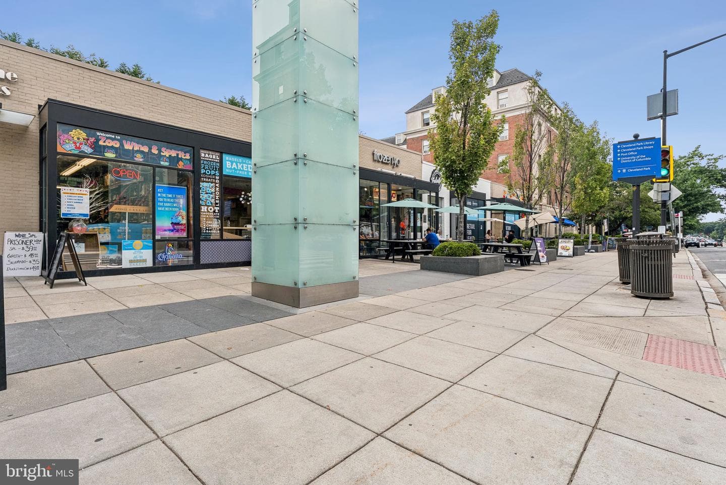 2913 Cathedral Avenue NW photo 37