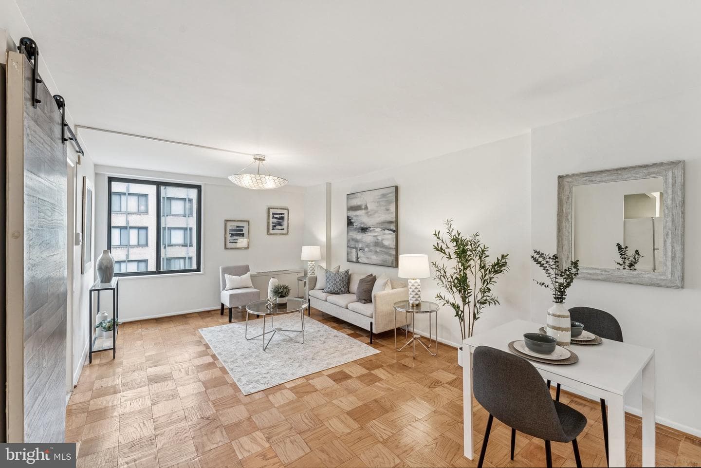 1420 N Street NW #705 photo 2