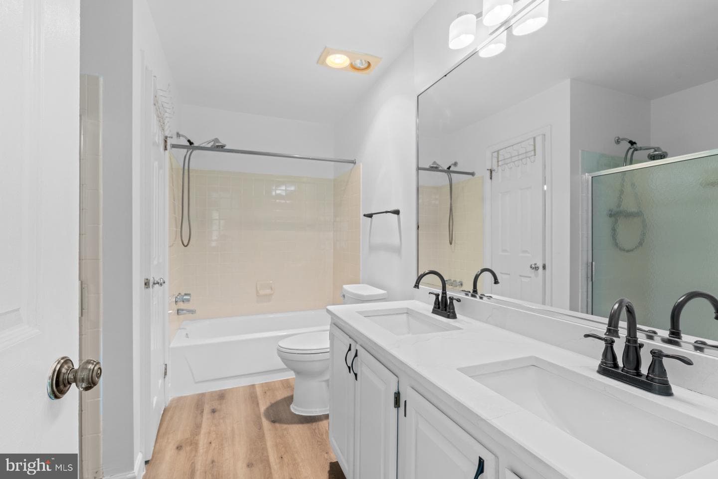 3324 Banneker Drive NE #3324 photo 4