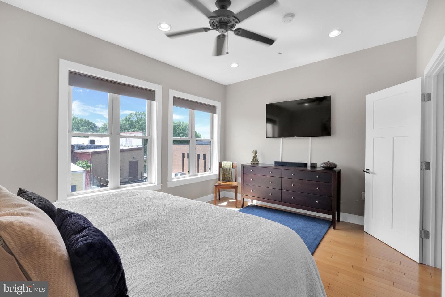 1412 5th Street NW #301 photo 41