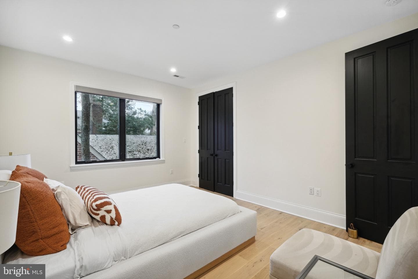 6455 Barnaby Street NW photo 31