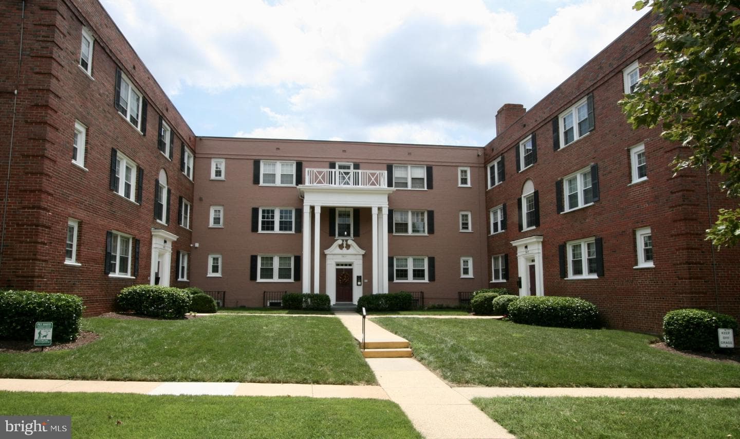 3811 V Street SE #101 photo 1