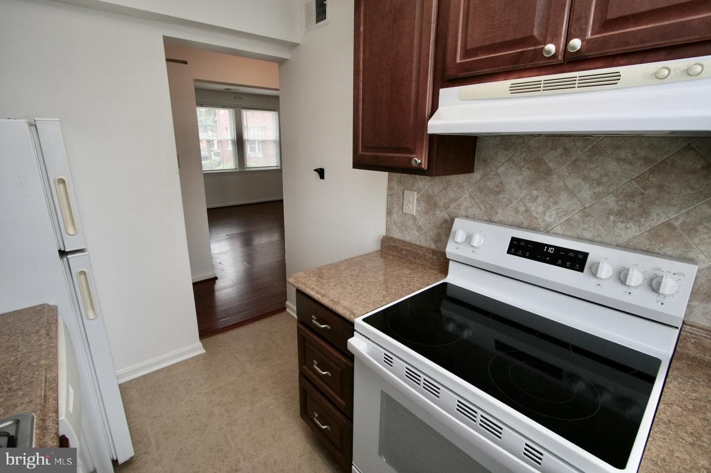 3811 V Street SE #101 photo 3