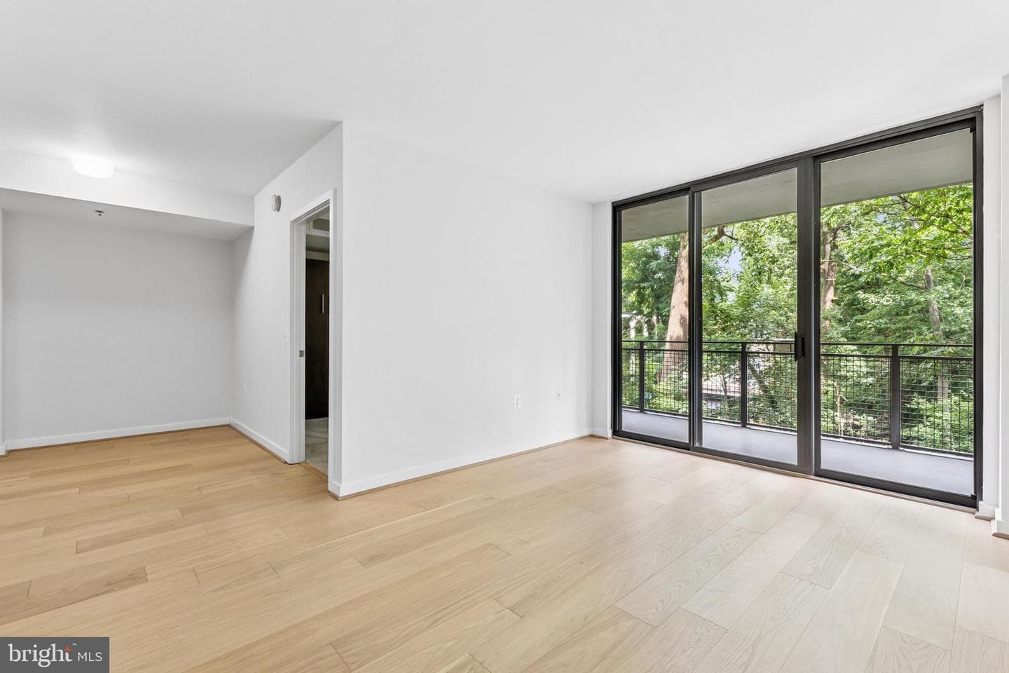 3883 Connecticut Avenue NW #313 photo 6