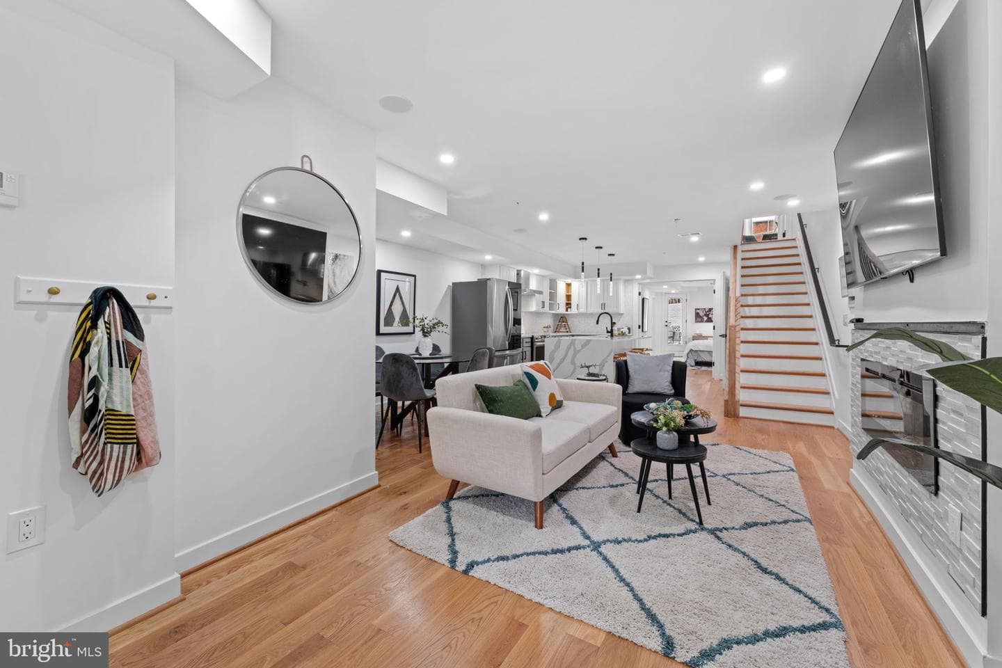 1312 Fairmont Street NW photo 7