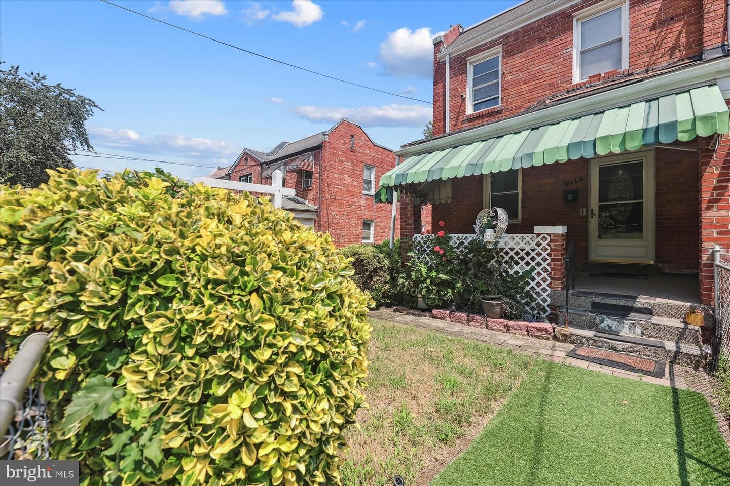 1700 40th Street SE photo 2