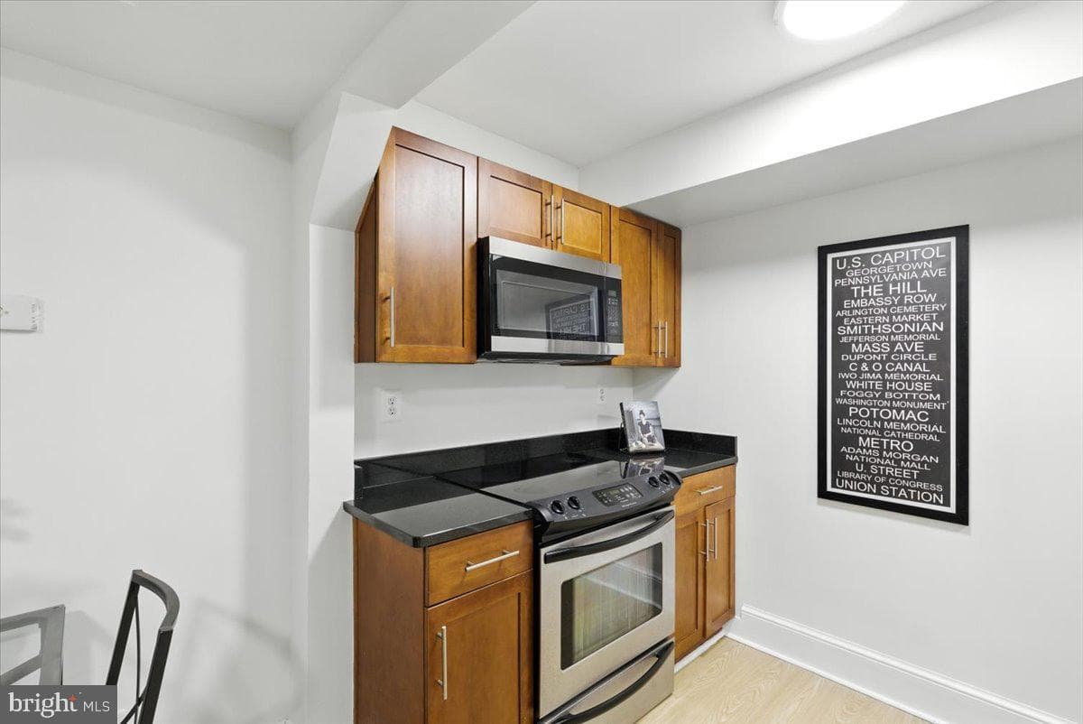 1367 K Street SE #b photo 12