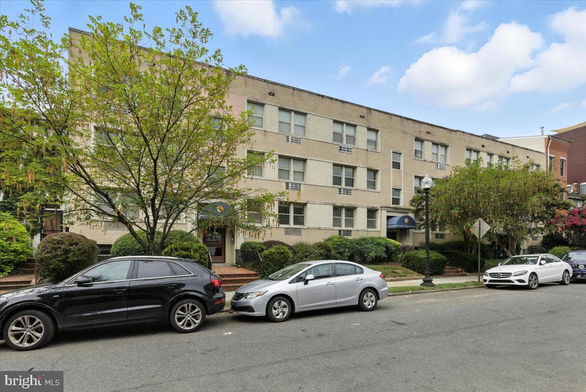 1367 K Street SE #b photo 5