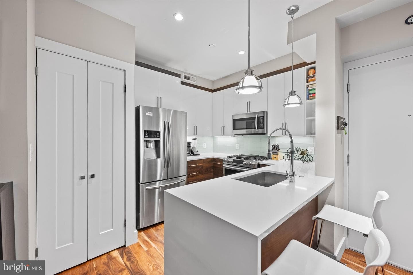 1337 K Street SE #101 photo 3