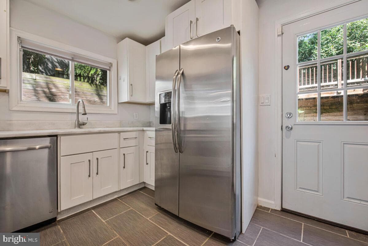 5318 Jay Street NE photo 21